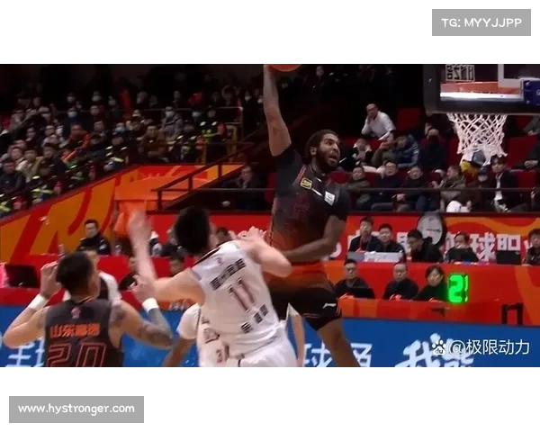 CBA总决赛激战正酣 球队间巅峰对决呈现精彩瞬间