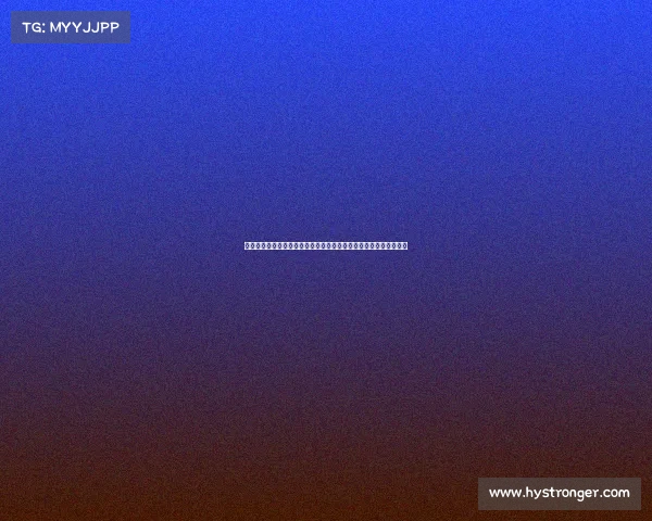 麦克托米奈西装搭配蓝白细条纹衬衫亮相温网帅气十足引领时尚潮流